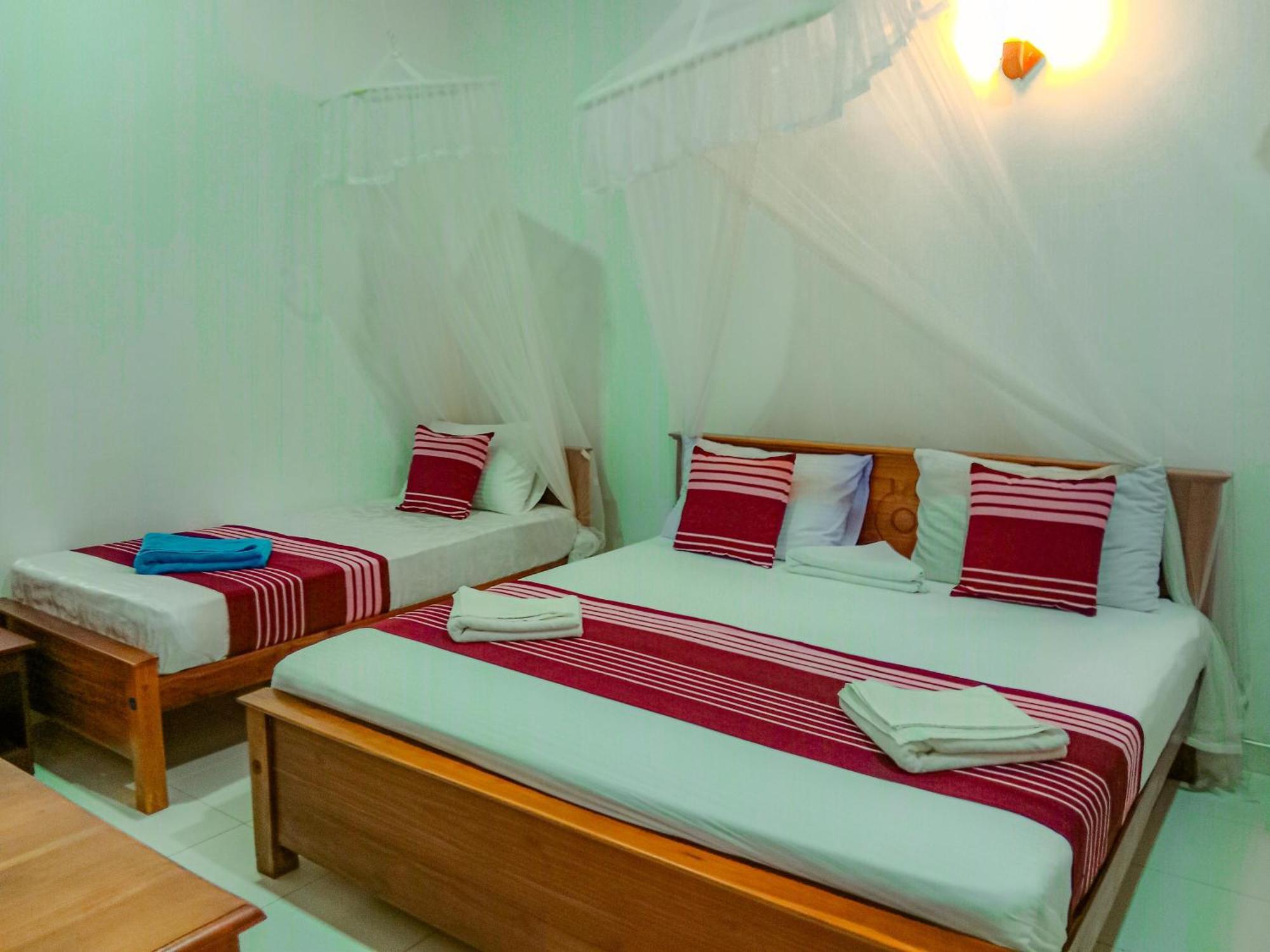 Sigiriya Peacock Homestay Bagian luar foto