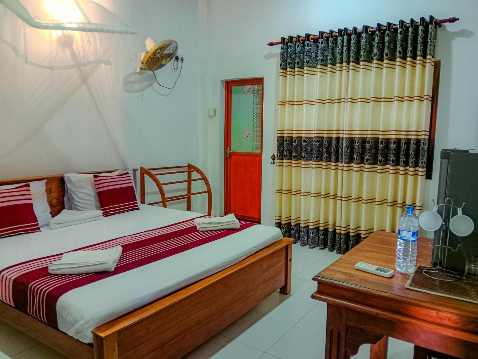Sigiriya Peacock Homestay Bagian luar foto