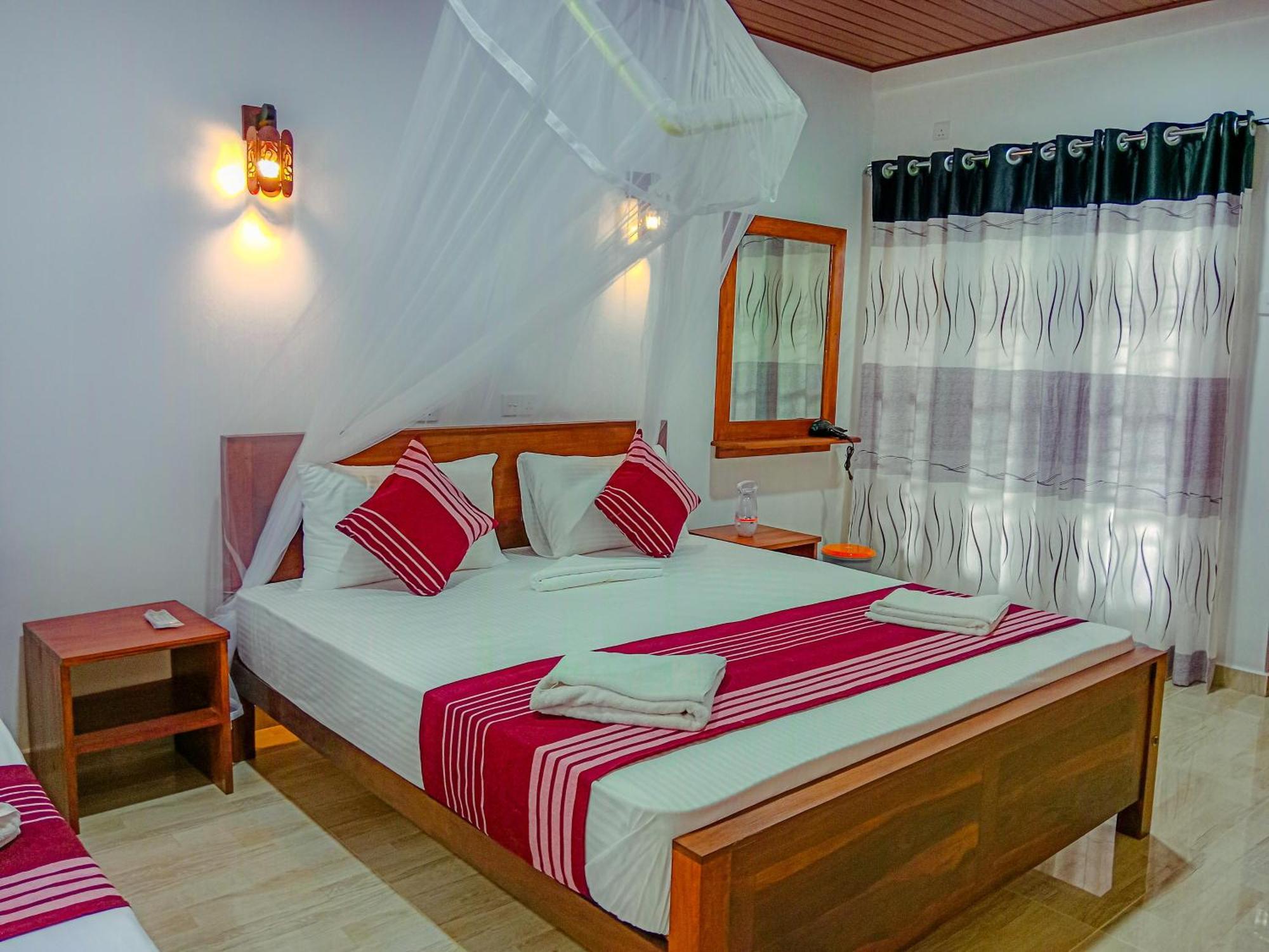 Sigiriya Peacock Homestay Bagian luar foto