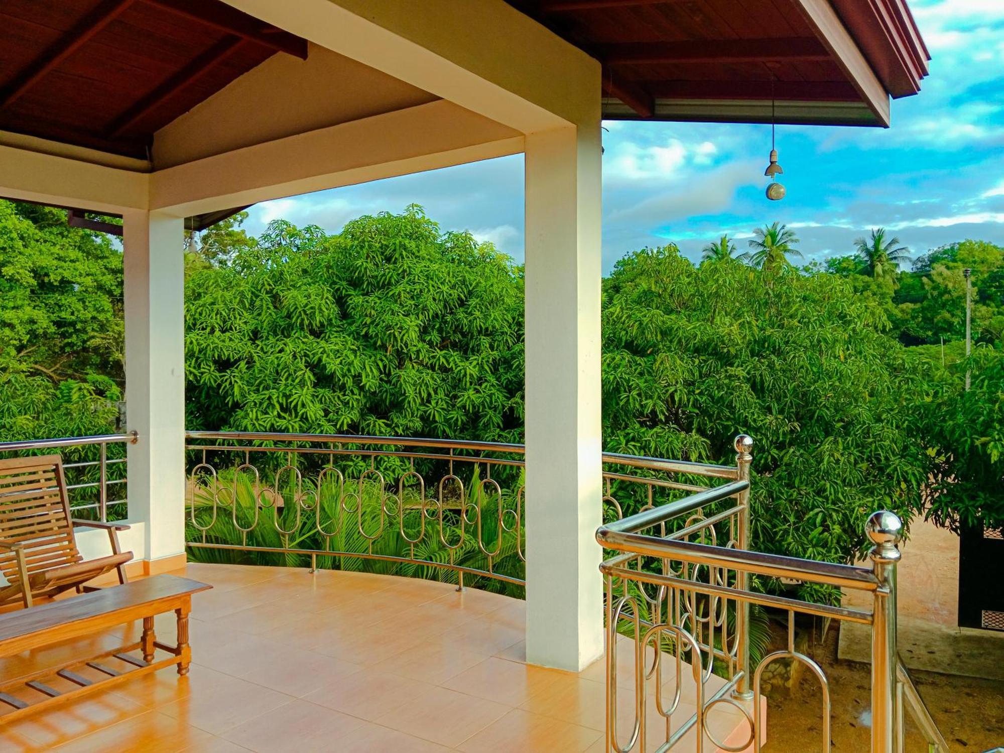 Sigiriya Peacock Homestay Bagian luar foto