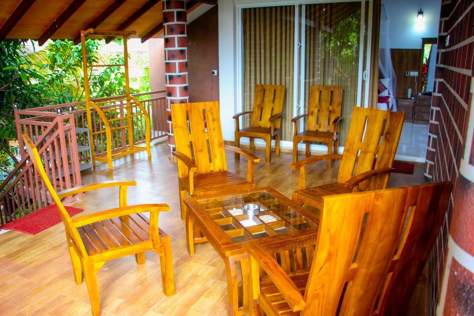 Sigiriya Peacock Homestay Bagian luar foto