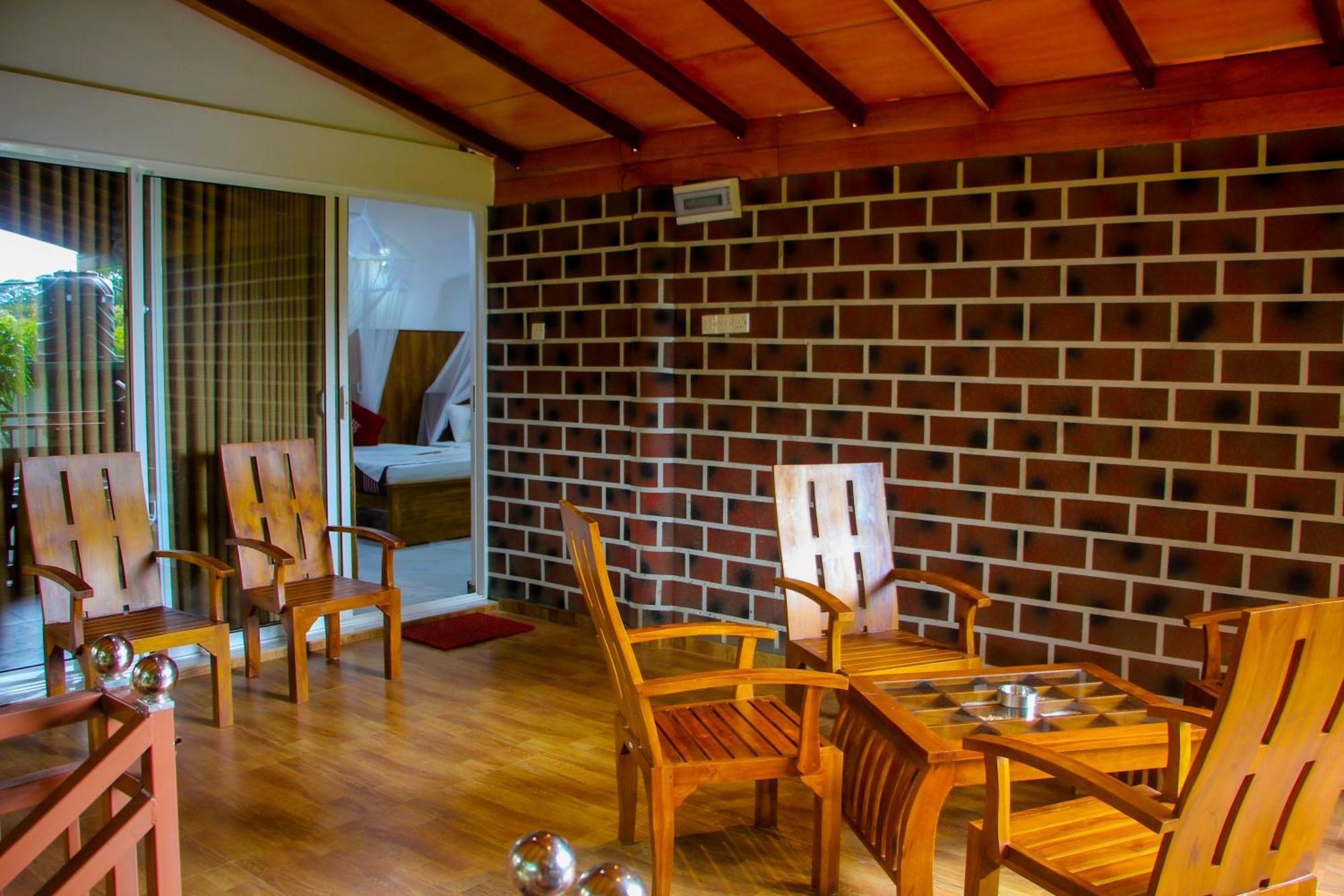 Sigiriya Peacock Homestay Bagian luar foto
