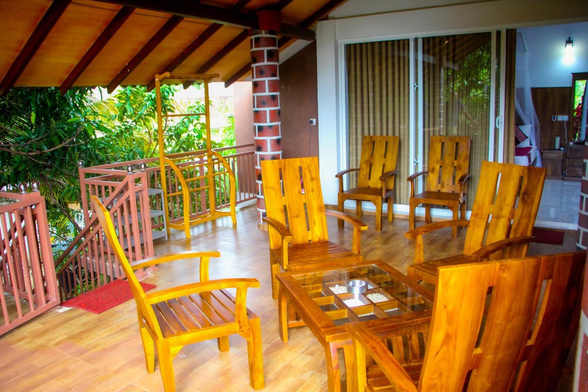 Sigiriya Peacock Homestay Bagian luar foto
