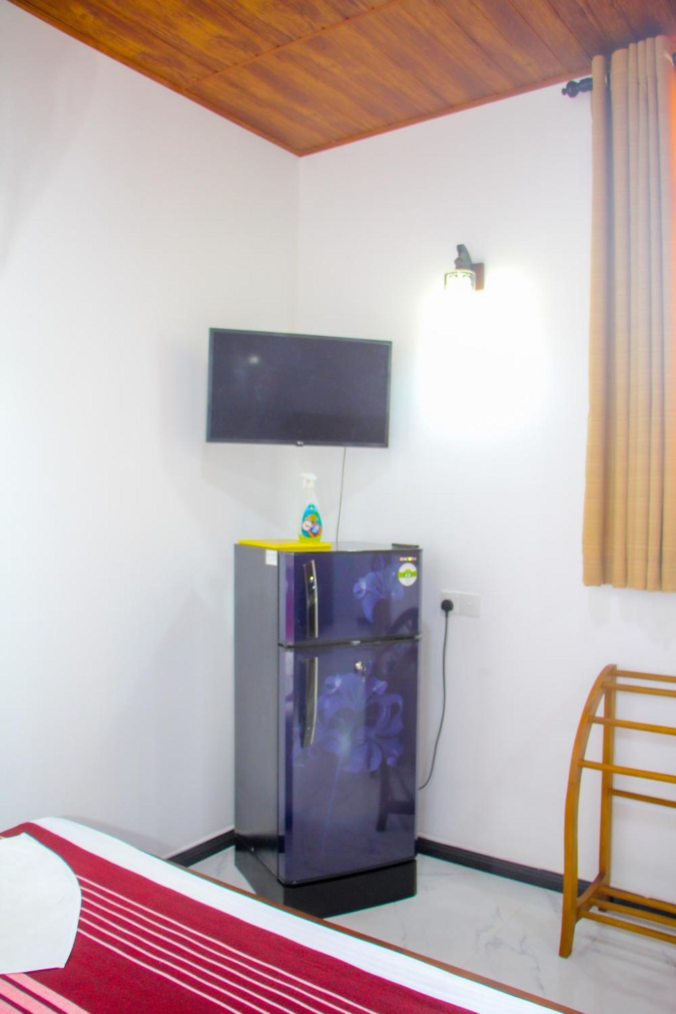 Sigiriya Peacock Homestay Bagian luar foto