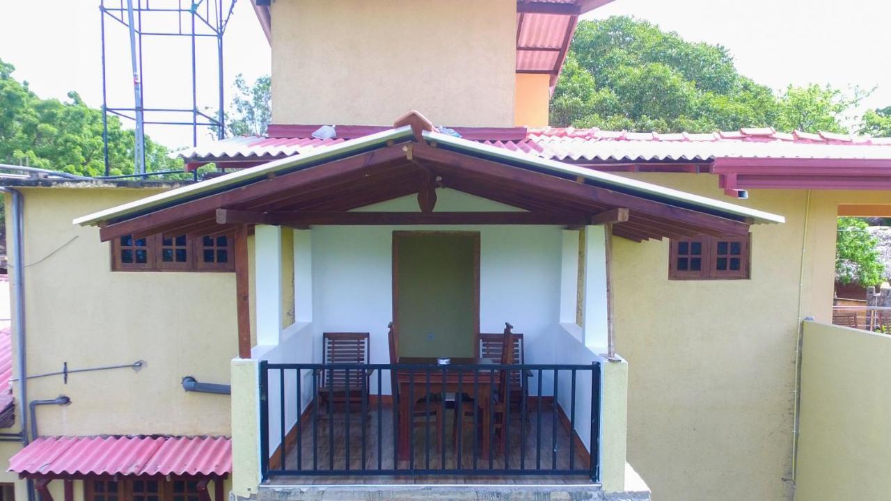 Sigiriya Peacock Homestay Bagian luar foto