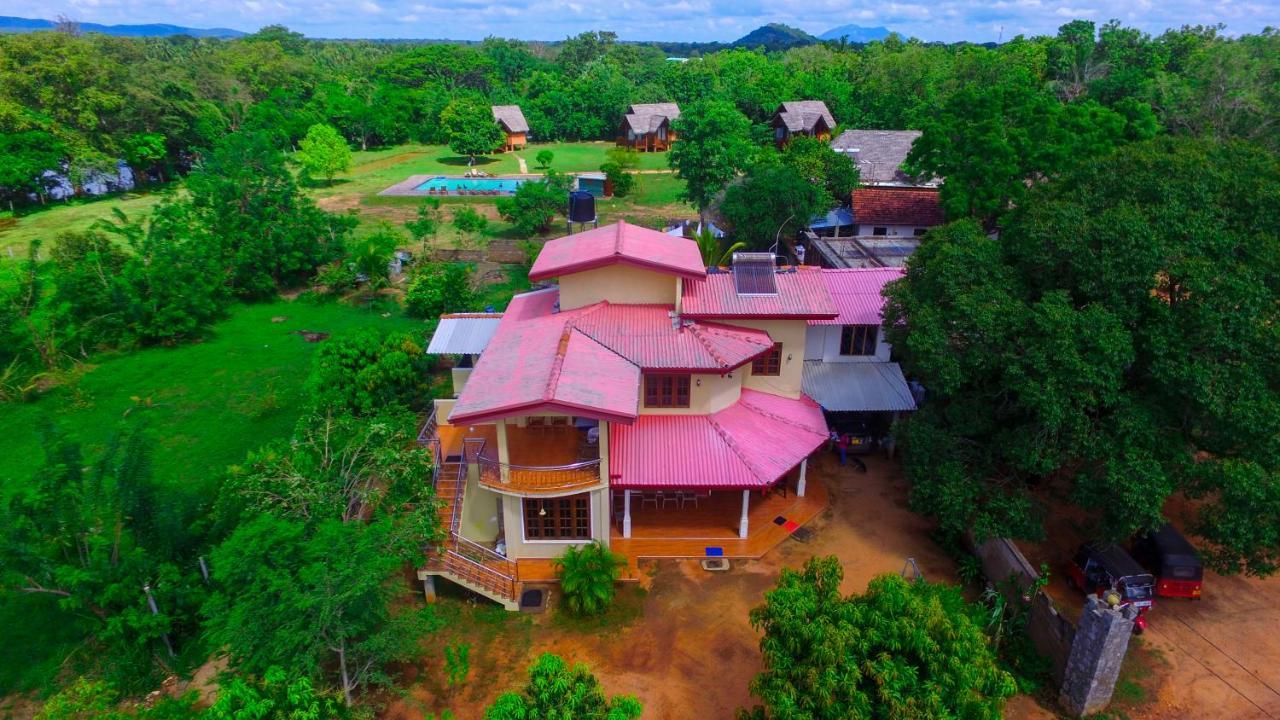 Sigiriya Peacock Homestay Bagian luar foto